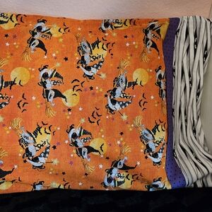Halloween pillowcase 20x30" handmade